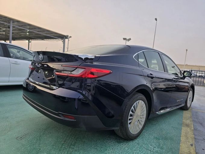 New Toyota Camry IX (XV80), 2.5 l, 2025 in Dubai by Mohamed Hakim Motors, Black color. GCC Specs | AUTO.AE