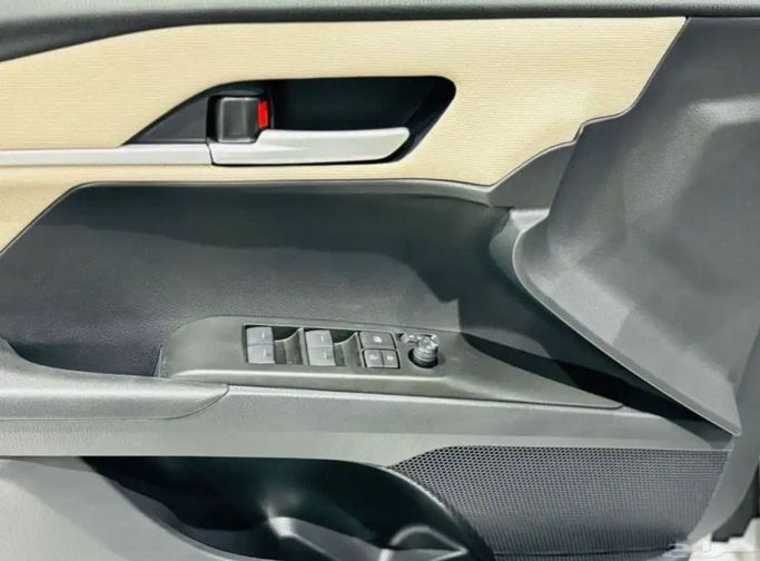 New Toyota Camry IX (XV80), 2.5 l, 2024 in Dubai by Mohamed Hakim Motors, Bronze color.  | AUTO.AE