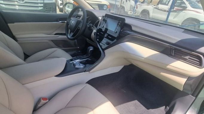 New Toyota Camry VIII (XV70) Facelift, 2.5 l, 2024 in Dubai by Mohamed Hakim Motors, Grey color. GCC Specs | AUTO.AE