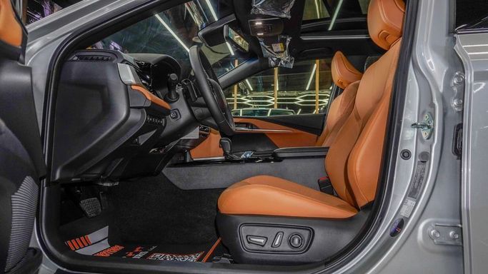 New Toyota Camry VIII (XV70) Facelift, 2.5 l, 2025 in Dubai by Najem Motors, Silver color. GCC Specs | AUTO.AE