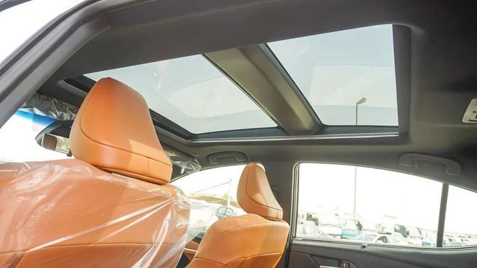 New Toyota Camry IX (XV80), 2.5 l, 2025 in Dubai by Najem Motors, White color. GCC Specs | AUTO.AE