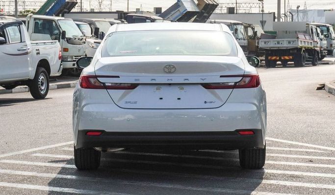 New Toyota Camry VIII (XV70) Facelift, 2.5 l, 2025 in Dubai by Najem Motors, White color. GCC Specs | AUTO.AE