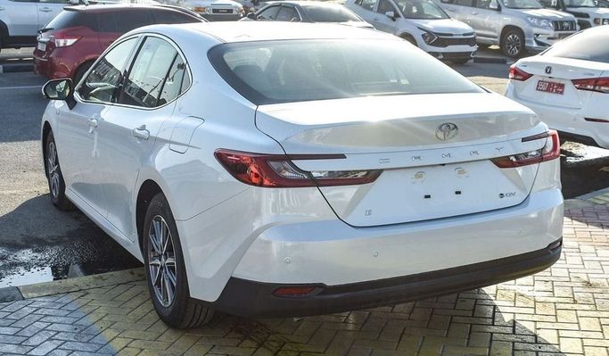 New Toyota Camry VIII (XV70) Facelift, 3.5 l, 2025 in Dubai by Najem Motors, White color. GCC Specs | AUTO.AE