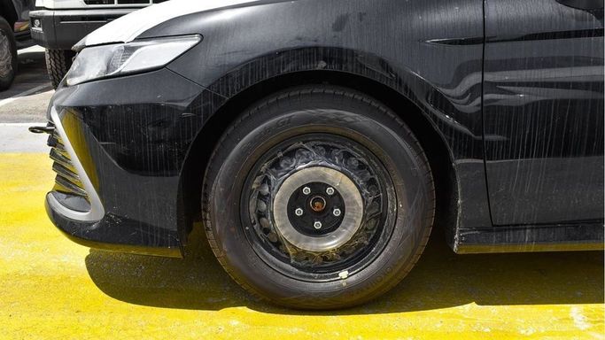 New Toyota Camry IX (XV80), 2.5 l, 2024 in Dubai by Najem Motors, Black color. GCC Specs | AUTO.AE
