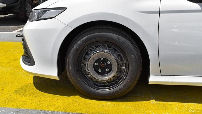 New Toyota Camry IX (XV80), 2.5 l, 2024 in Dubai by Najem Motors, White color. GCC Specs | AUTO.AE