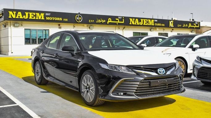 New Toyota Camry IX (XV80), 2.5 l, 2024 in Dubai by Najem Motors, Black color. GCC Specs | AUTO.AE