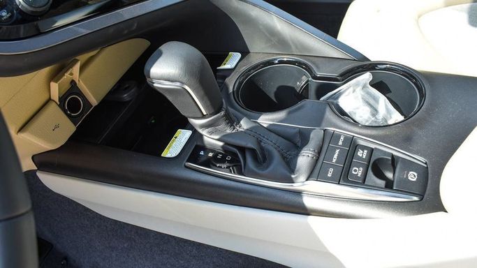 New Toyota Camry IX (XV80), 2.5 l, 2024 in Dubai by Najem Motors, White color. GCC Specs | AUTO.AE