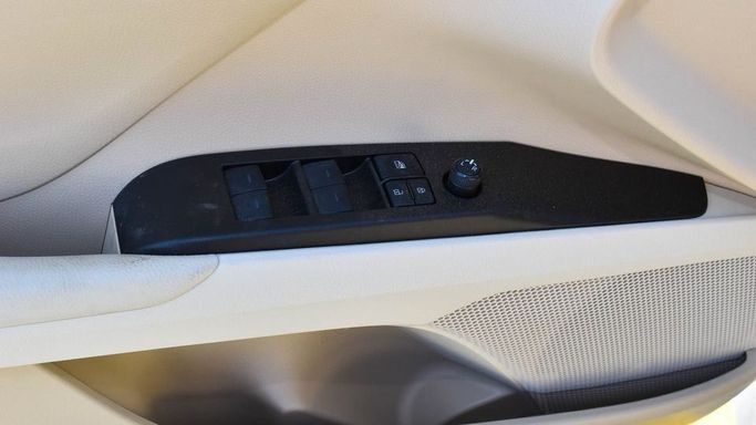 New Toyota Camry VIII (XV70) Facelift, 2.5 l, 2023 in Dubai by Najem Motors, White color. GCC Specs | AUTO.AE