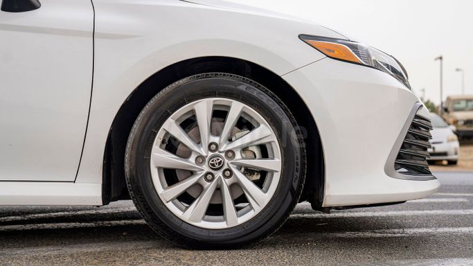 Used Toyota Camry IX (XV80), 2.5 l, 2024 in Dubai by Milele, White color. Other | AUTO.AE