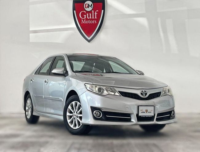 Used Toyota Camry VII (XV50), 2.5 l, 2012 in Dubai by Gulf Motors, Silver color. GCC Specs | AUTO.AE