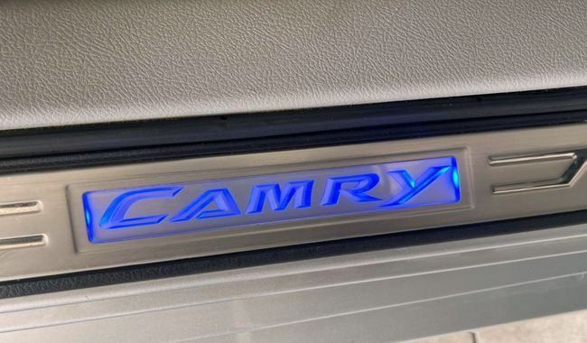 Used Toyota Camry VII (XV50), 2.5 l, 2012 in Dubai by Gulf Motors, Silver color. GCC Specs | AUTO.AE