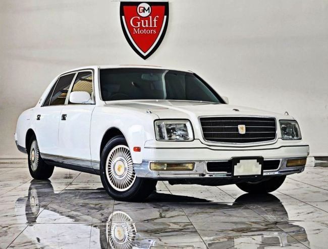 Used Toyota Century I (G40), 4.0 l, 1991 in Dubai by Gulf Motors, White color. Japanese Specs | AUTO.AE