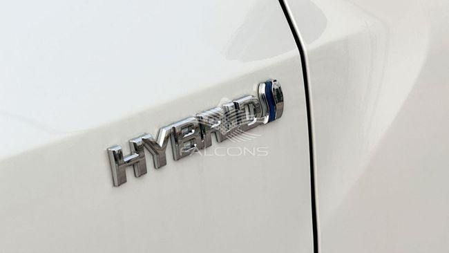 Новый Toyota Corolla Cross I, 2.0 л, 2024 в Дубае от Falcons GT Motors FZCO Белый цвет. Европейская | AUTO.AE