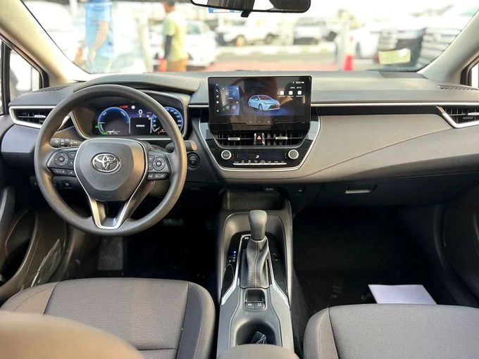 Новый Toyota Corolla Levin XII (E210) Рестайлинг, 1.8 л, 2025 в Дубае от ANDIAMO MOTORS FZE Белый цвет. Китайская | AUTO.AE
