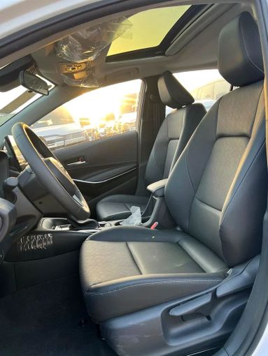 Новый Toyota Corolla Sporty XII (E210) Рестайлинг, 1.8 л, 2023 в Дубае от ANDIAMO MOTORS FZE Белый цвет. Китайская | AUTO.AE