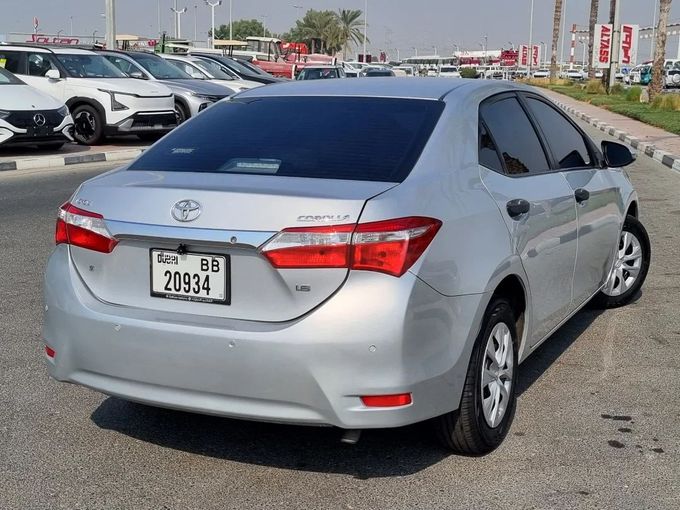 Used Toyota Corolla XI (E160, E170) Facelift, 1.6 l, 2015 in Dubai by Saeed Auto, Silver color. Japanese Specs | AUTO.AE