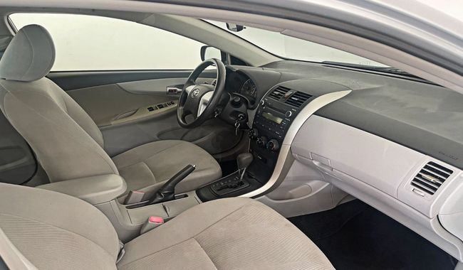 Used Toyota Corolla X (E140, E150) Facelift, 1.8 l, 2013 in Dubai by Gulf Motors, Silver color. GCC Specs | AUTO.AE