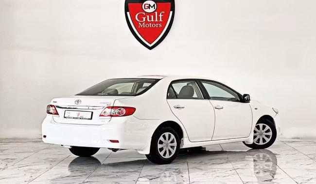 Used Toyota Corolla X (E140, E150) Facelift, 1.8 l, 2013 in Dubai by Gulf Motors, White color. GCC Specs | AUTO.AE