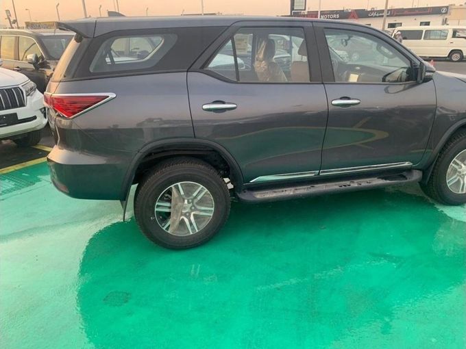 New Toyota Fortuner II Facelift, 2.7 l, 2023 in Dubai by Mohamed Hakim Motors, Black color. GCC Specs | AUTO.AE