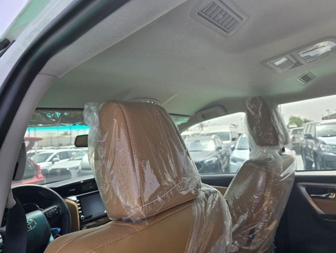 New Toyota Fortuner II Facelift, 4.0 l, 2024 in Dubai by Mohamed Hakim Motors, White color. GCC Specs | AUTO.AE