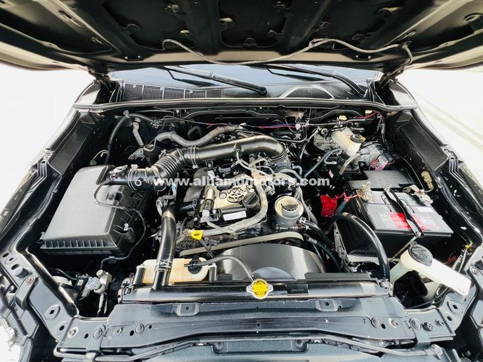 Подержанный Toyota Fortuner II, 2.7 л, 2016 в Дубае от Alhamd Motors Черный цвет. GCC | AUTO.AE