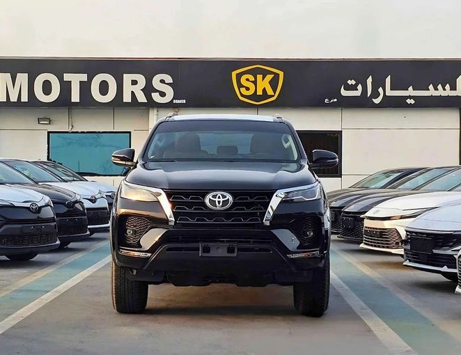 Новый Toyota Fortuner II Рестайлинг, 2.7 л, 2025 в Дубае от SK Motors Коричневый цвет. GCC | AUTO.AE