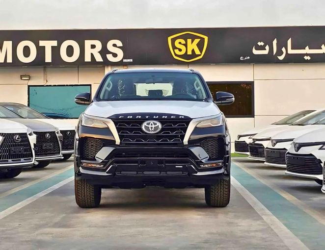 Новый Toyota Fortuner II Рестайлинг, 2.7 л, 2025 в Дубае от SK Motors Черный цвет. Other | AUTO.AE