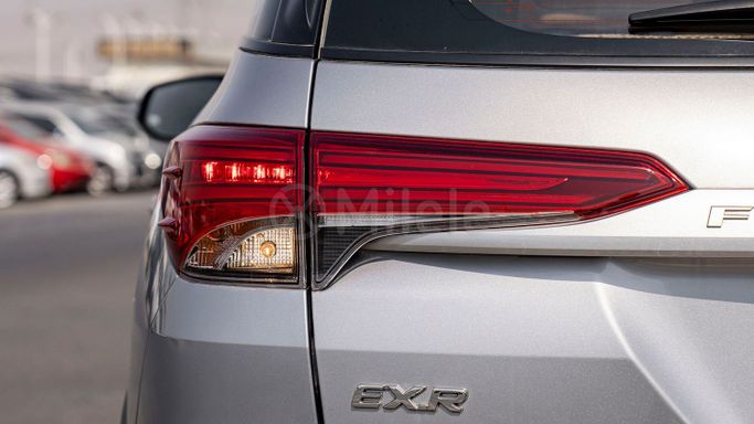 Новый Toyota Fortuner II Рестайлинг, 2.7 л, 2025 в Дубае от Milele Серебристый цвет. Other | AUTO.AE