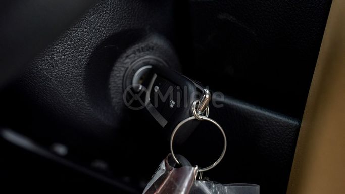 Новый Toyota Fortuner II Рестайлинг, 2.7 л, 2025 в Дубае от Milele Серебристый цвет. Other | AUTO.AE