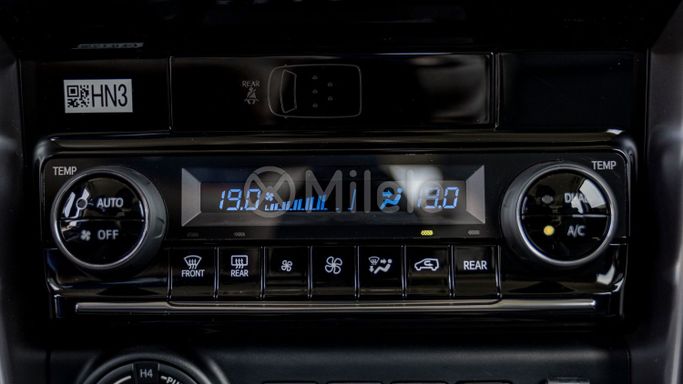 Новый Toyota Fortuner II Рестайлинг, 2.4 л, 2025 в Дубае от Milele Серебристый цвет. Other | AUTO.AE