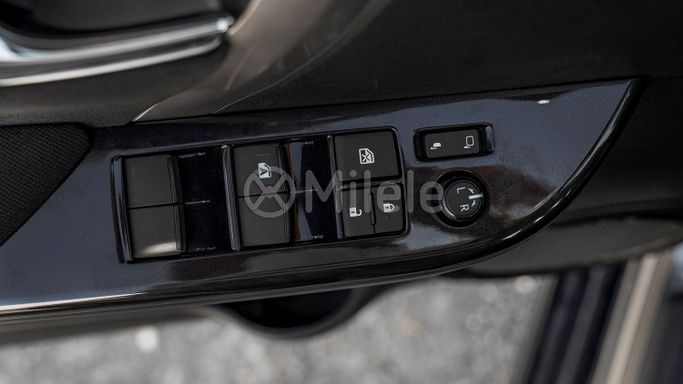 جديدة Toyota Fortuner II تجميل الوجه, 2.4 l, 2025 في في دبي من Milele، اللون رمادي. أخرى | AUTO.AE