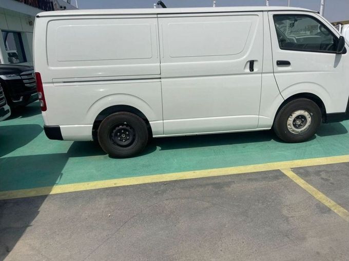 New Toyota HiAce H200 Facelift, 3.0 l, 2025 in Dubai by Mohamed Hakim Motors, White color. GCC Specs | AUTO.AE