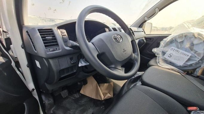New Toyota HiAce H200 Facelift, 3.0 l, 2024 in Dubai by Mohamed Hakim Motors, White color. GCC Specs | AUTO.AE