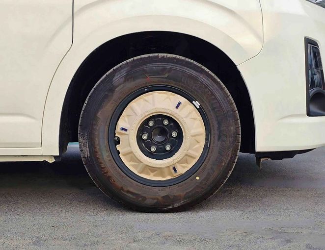 Новый Toyota HiAce H300, 3.5 л, 2025 в Дубае от SK Motors Белый цвет. GCC | AUTO.AE