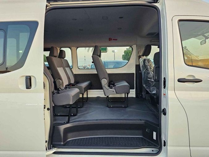 Новый Toyota HiAce H300, 3.5 л, 2025 в Дубае от SK Motors Белый цвет. GCC | AUTO.AE