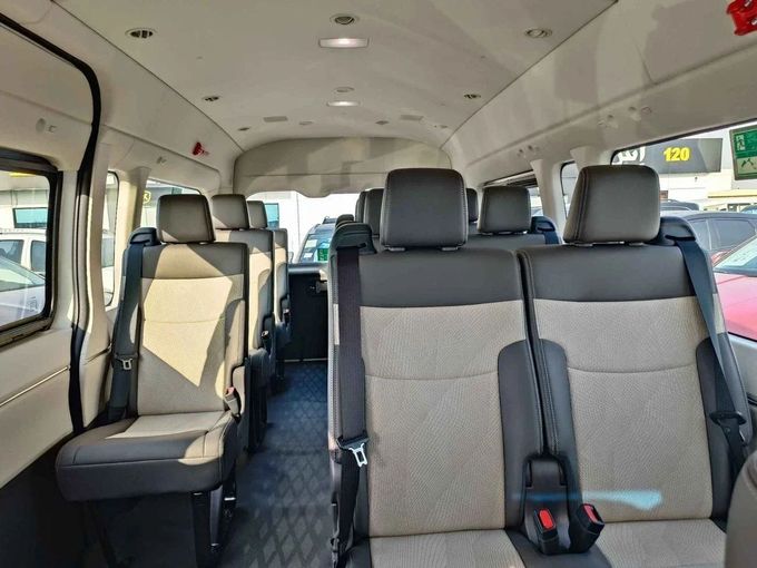 Новый Toyota HiAce H300, 3.5 л, 2025 в Дубае от SK Motors Белый цвет. GCC | AUTO.AE