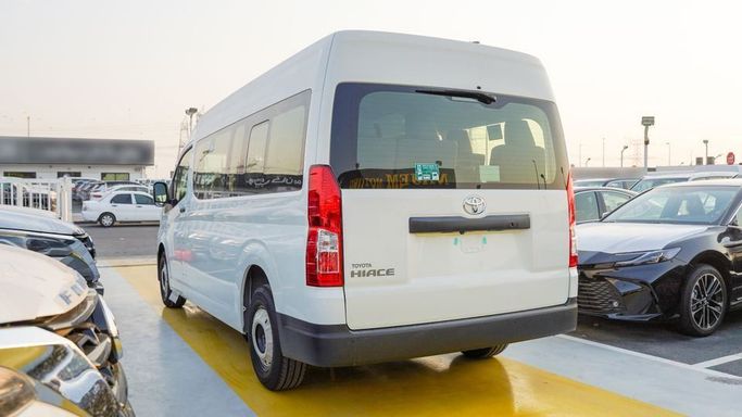 Новый Toyota HiAce H300, 2.8 л, 2025 в Дубае от Najem Motors Белый цвет. GCC | AUTO.AE