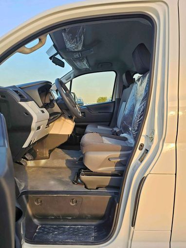 Новый Toyota HiAce H300, 3.5 л, 2025 в Дубае от SK Motors Белый цвет. GCC | AUTO.AE
