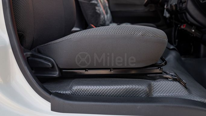 New Toyota HiAce H200 Facelift, 3.0 l, 2025 in Dubai by Milele, White color. Other | AUTO.AE