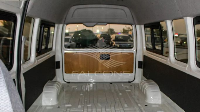 Новый Toyota HiAce H200 Рестайлинг, 2.5 л, 2024 в Дубае от Falcons GT Motors FZCO Белый цвет. Other | AUTO.AE