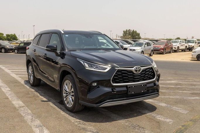 New Toyota Highlander IV (U70), 2.5 l, 2025 in Dubai by Laith Alobaidi Motors, Black color. Chinese Specs | AUTO.AE