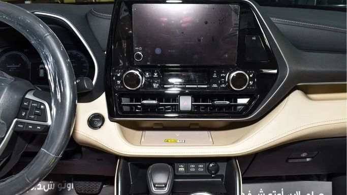 جديدة Toyota Highlander IV (U70), 2.5 l, 2023 في في دبي من High Line Auto، اللون أسود. مواصفات الخليج | AUTO.AE