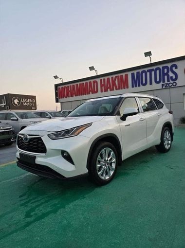 New Toyota Highlander IV (U70), 2.5 l, 2024 in Dubai by Mohamed Hakim Motors, White color. GCC Specs | AUTO.AE