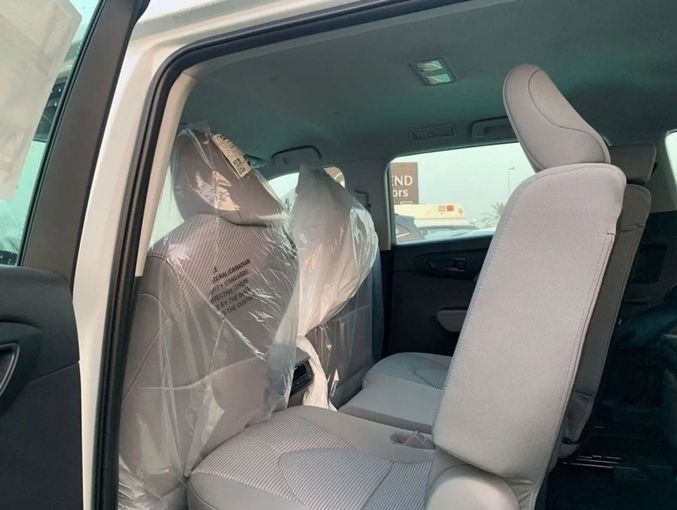 Новый Toyota Highlander IV (U70), 2.5 л, 2024 в Дубае от Mohamed Hakim Motors Белый цвет. GCC | AUTO.AE
