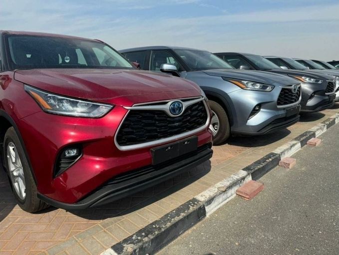 Новый Toyota Highlander IV (U70), 2.5 л, 2024 в Дубае от Mohamed Hakim Motors Красный цвет. GCC | AUTO.AE