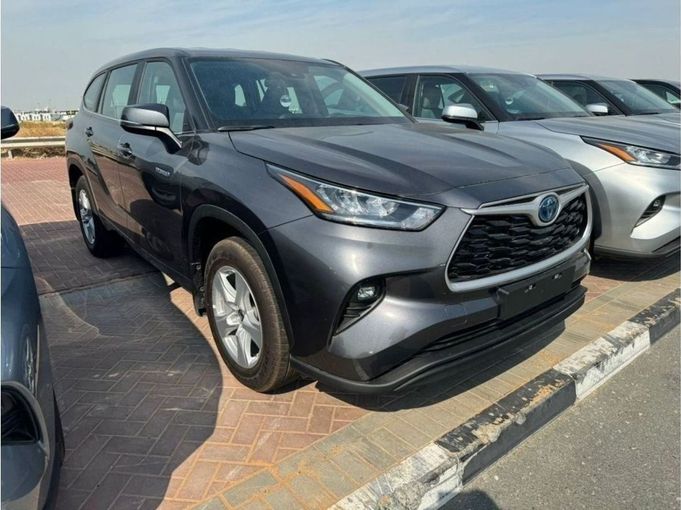 Новый Toyota Highlander IV (U70), 2.5 л, 2024 в Дубае от Mohamed Hakim Motors Серый цвет. GCC | AUTO.AE