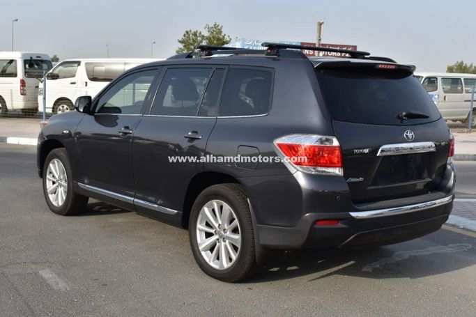 Used Toyota Highlander II (U40) Facelift, 3.5 l, 2012 in Dubai by Alhamd Motors, Grey color. Other | AUTO.AE