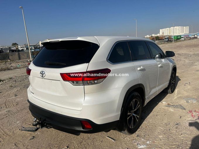 Подержанный Toyota Highlander III (U50) Рестайлинг, 3.5 л, 2019 в Дубае от Alhamd Motors Белый цвет.  | AUTO.AE