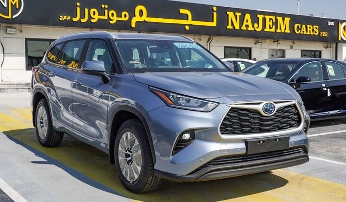 New Toyota Highlander IV (U70), 2.5 l, 2024 in Dubai by Najem Motors, Blue color. GCC Specs | AUTO.AE