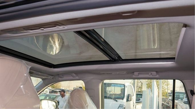 New Toyota Highlander IV (U70), 2.5 l, 2024 in Dubai by Najem Motors, Black color. GCC Specs | AUTO.AE